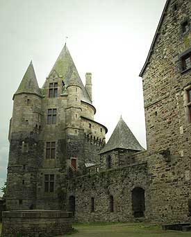 /Image/img_articles/escapade_malouine/vitre_chateau.jpg