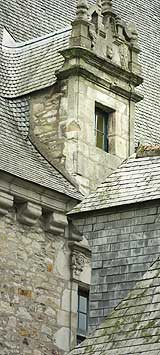 /Image/img_articles/escapade_malouine/vitre_detail_maison.jpg