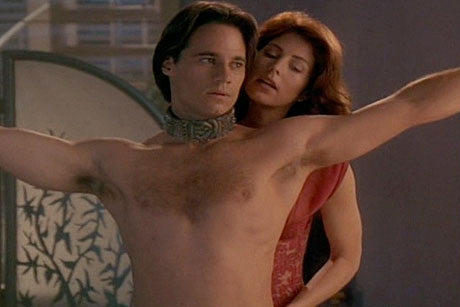 Dana Delany dans Exit to Eden