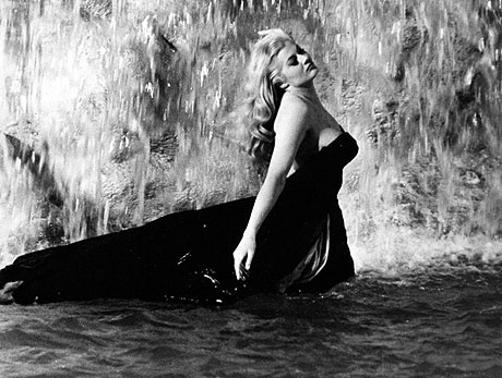 Anita Ekberg - La dolce vita - Fellini
