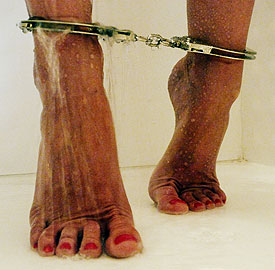 pieds menott&eacute;s - Image de F&eacute;e
