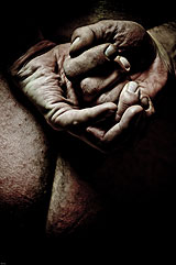 soumis mains jointes -Hands - photo © Jean-Fabien