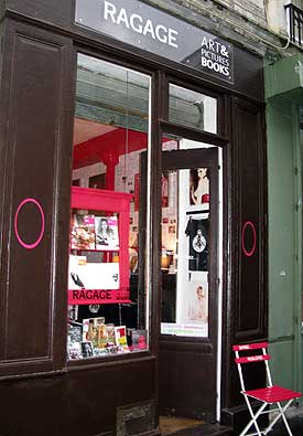 La librairie Ragage - 14 rue Deguerry à Paris 11ème
